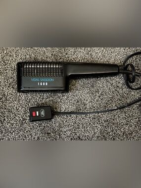 EUC Vidal Sassoon 1600 Watt Professional Hair Styling Dryer